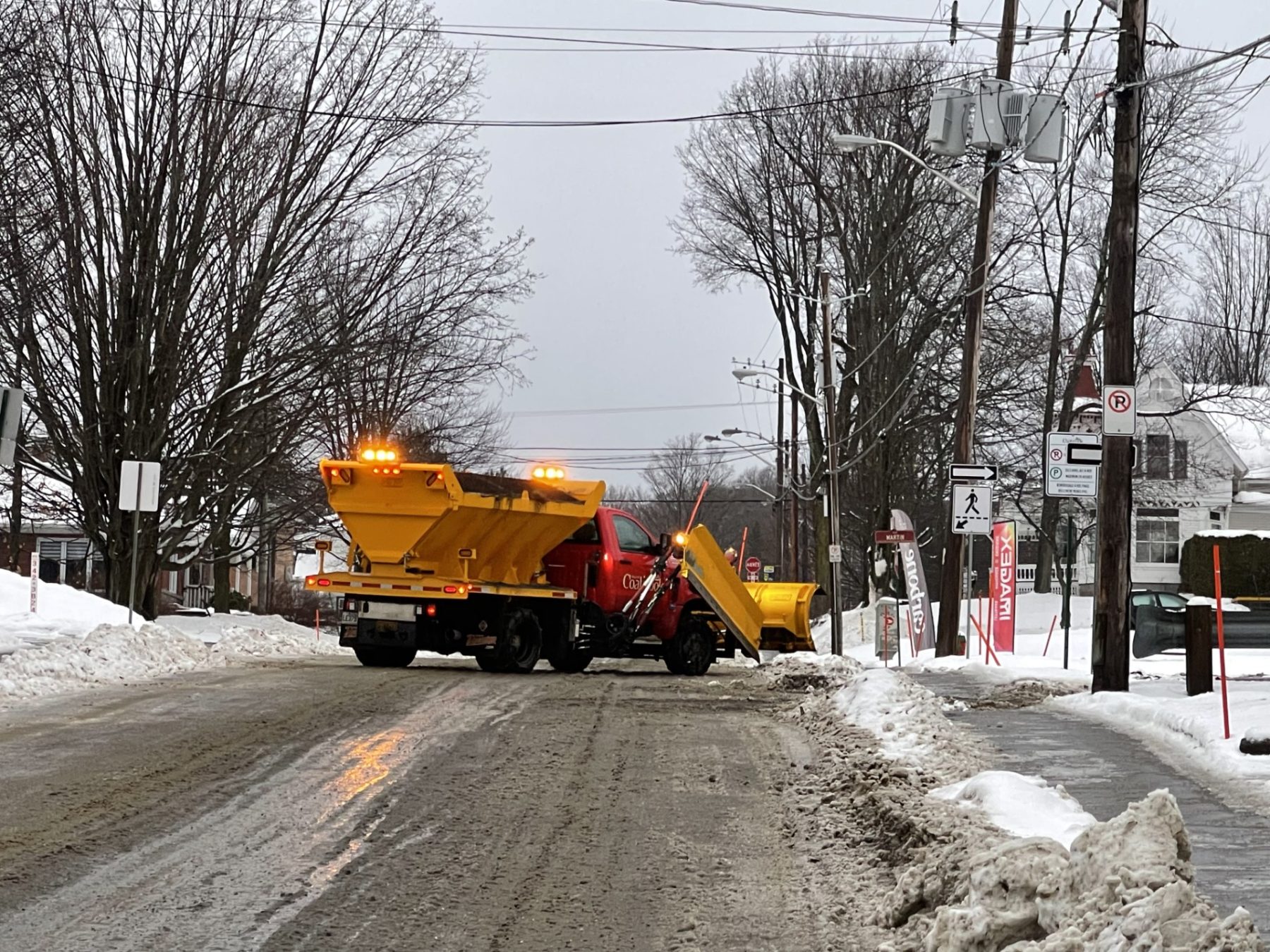 Tempête hivernale : le verglas menace les routes et le réseau électrique