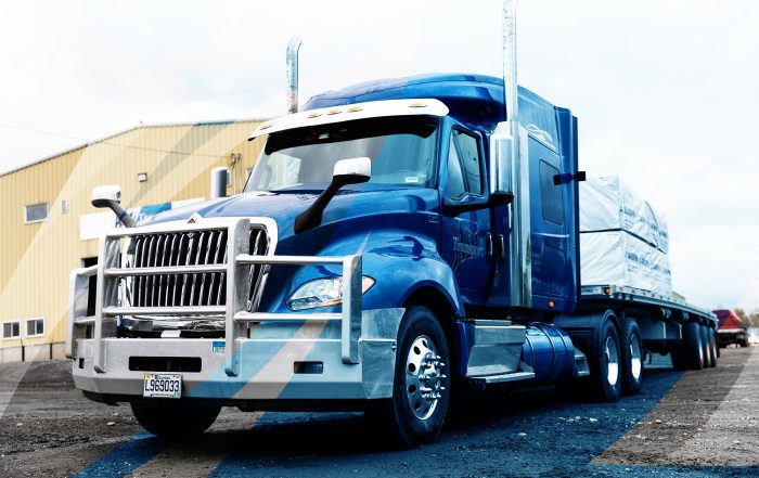 L’Association du camionnage du Québec réclame une aide ciblée face aux conséquences des tarifs américains sur le transport routier.