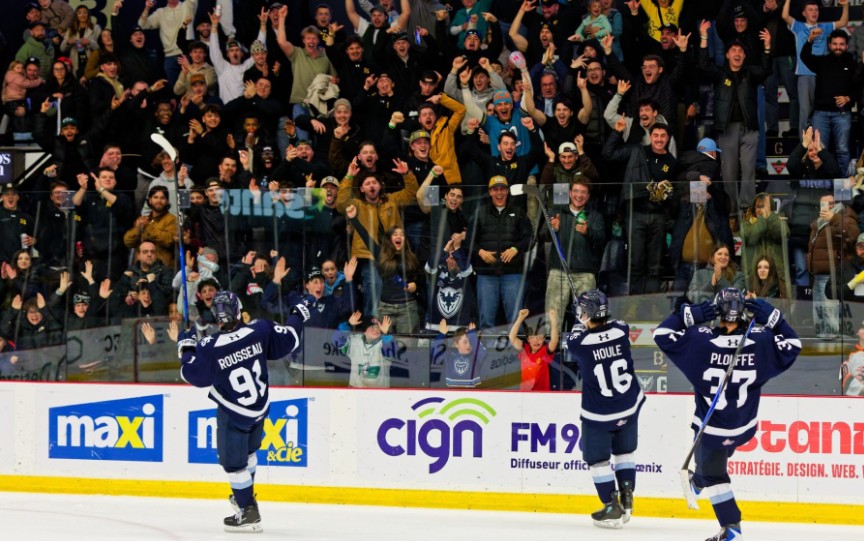 Le Phoenix affronte les Cataractes à Coaticook le 30 août. Tailgate familial de CIGN FM dès 11 h 30 et dernières places disponibles.